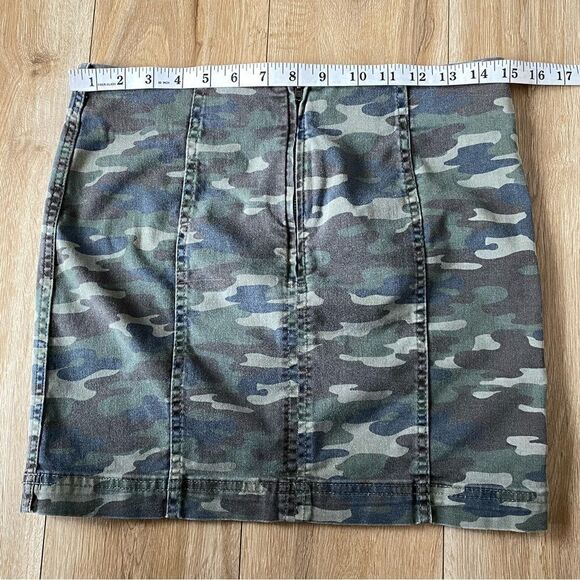 Free People Womens Camo Zippered Mini Skirt Streetwear Size 4 - Picture 4 of 5